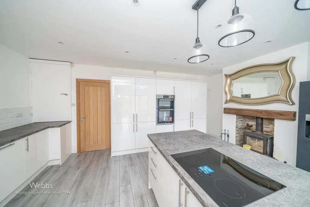 3 bed Semi-Detached