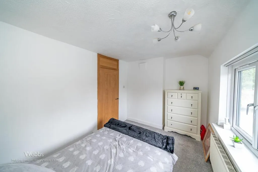 3 bed Semi-Detached