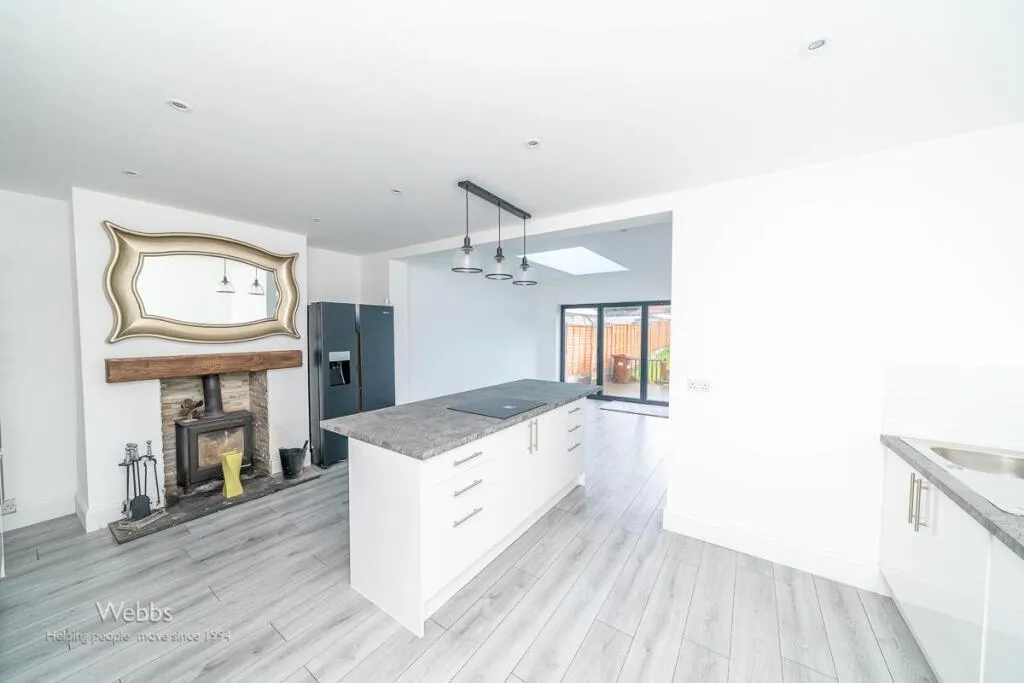 3 bed Semi-Detached