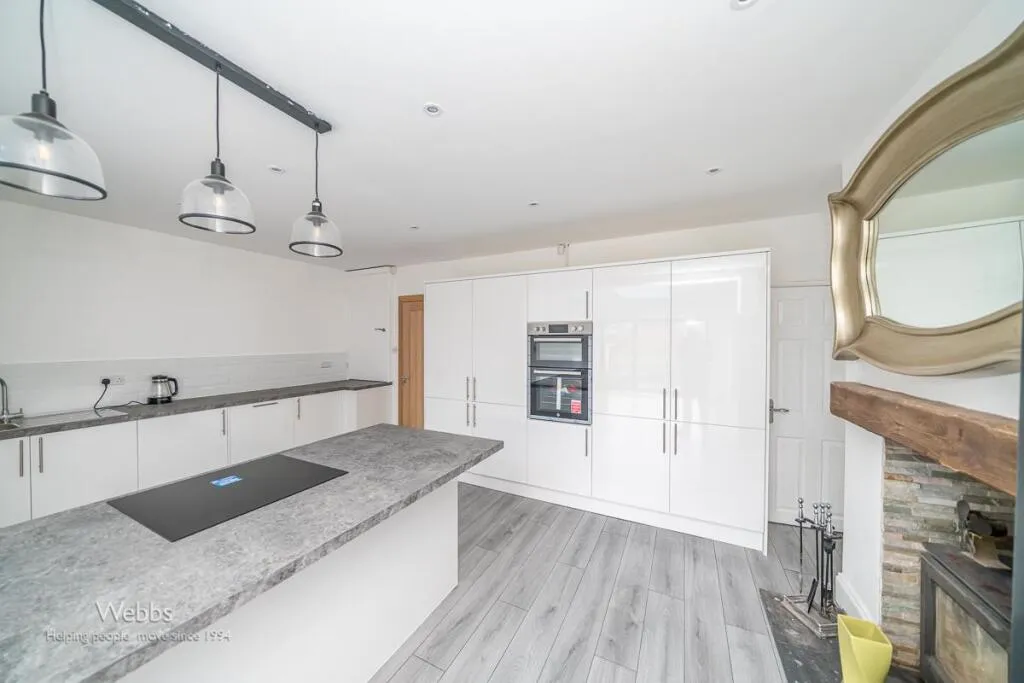 3 bed Semi-Detached