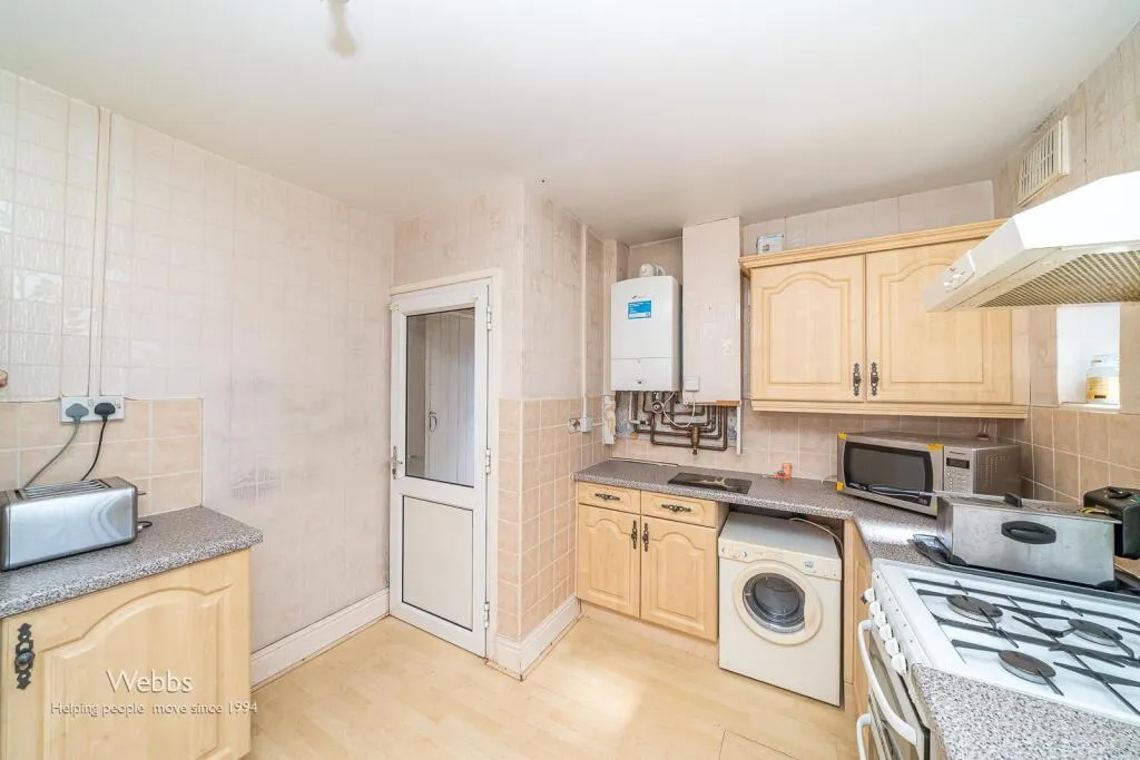 4 bed Semi-Detached