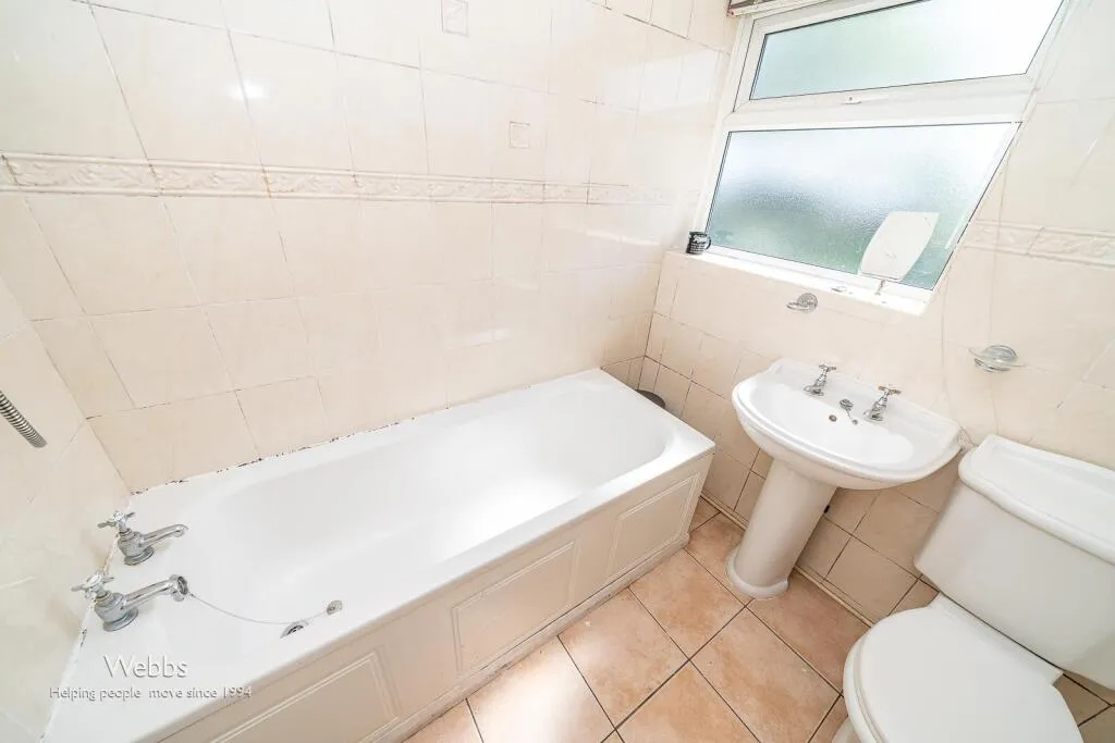 4 bed Semi-Detached