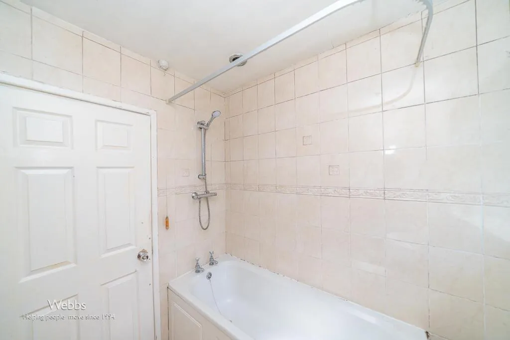 4 bed Semi-Detached