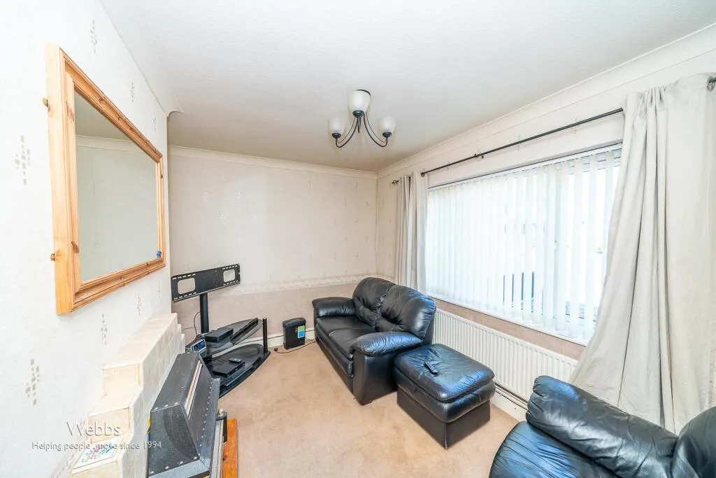 4 bed Semi-Detached