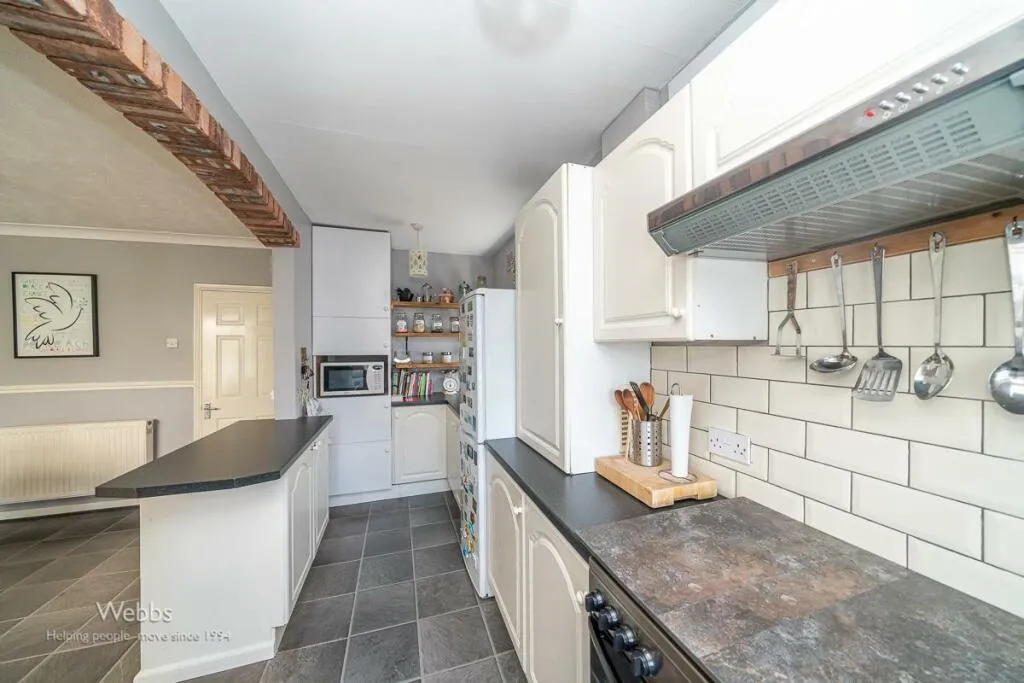 3 bed Semi-Detached
