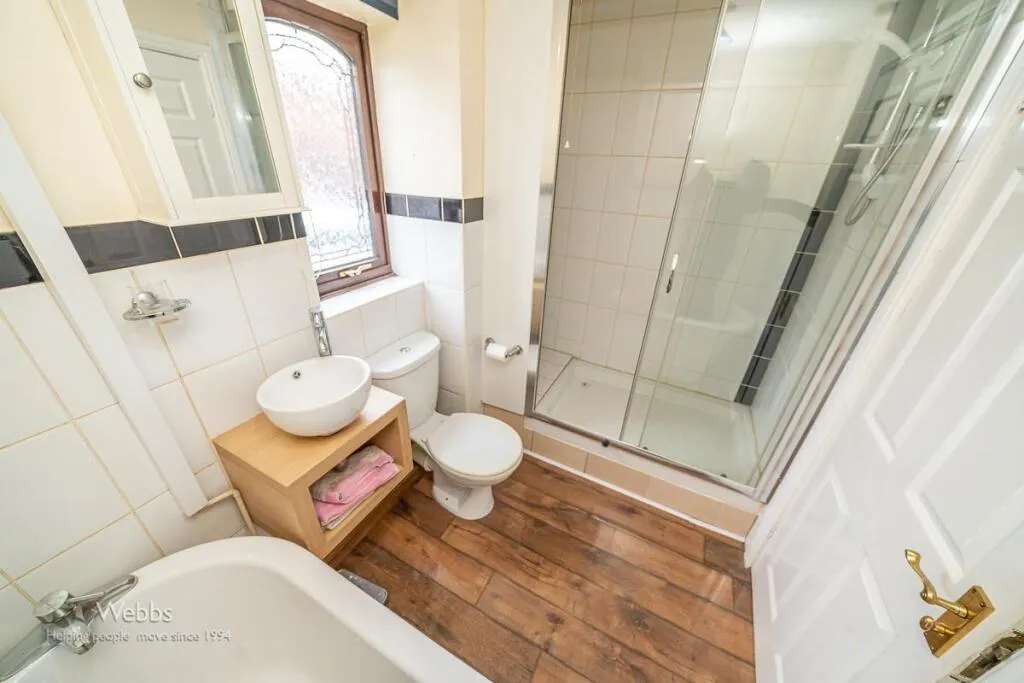 2 bed Semi-Detached Bungalow
