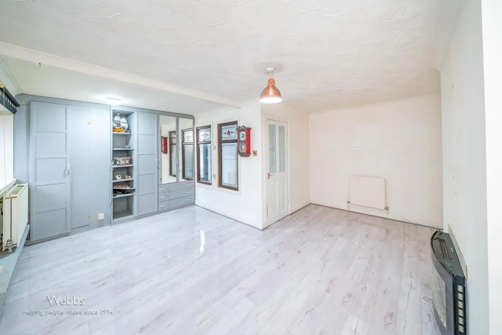2 bed Semi-Detached Bungalow