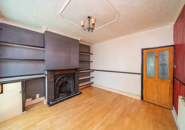 2 bed Detached