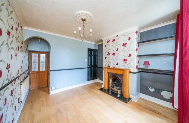 2 bed Detached