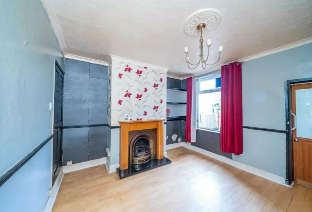 2 bed Detached