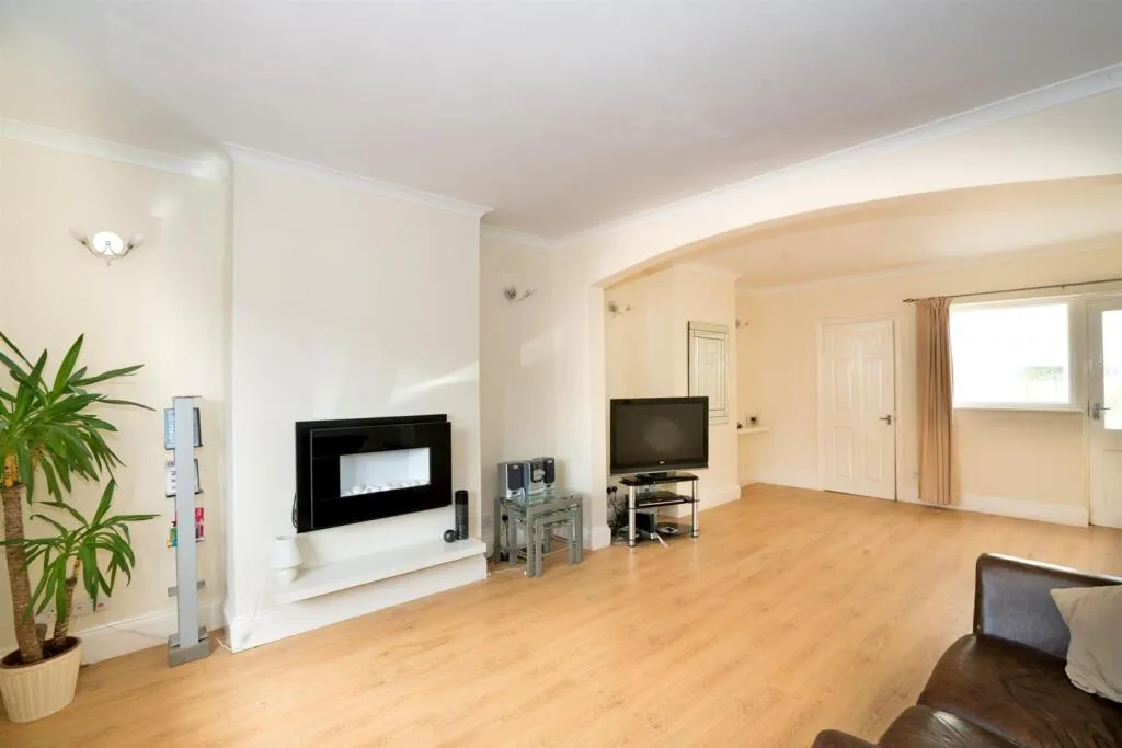 3 bed Semi-Detached