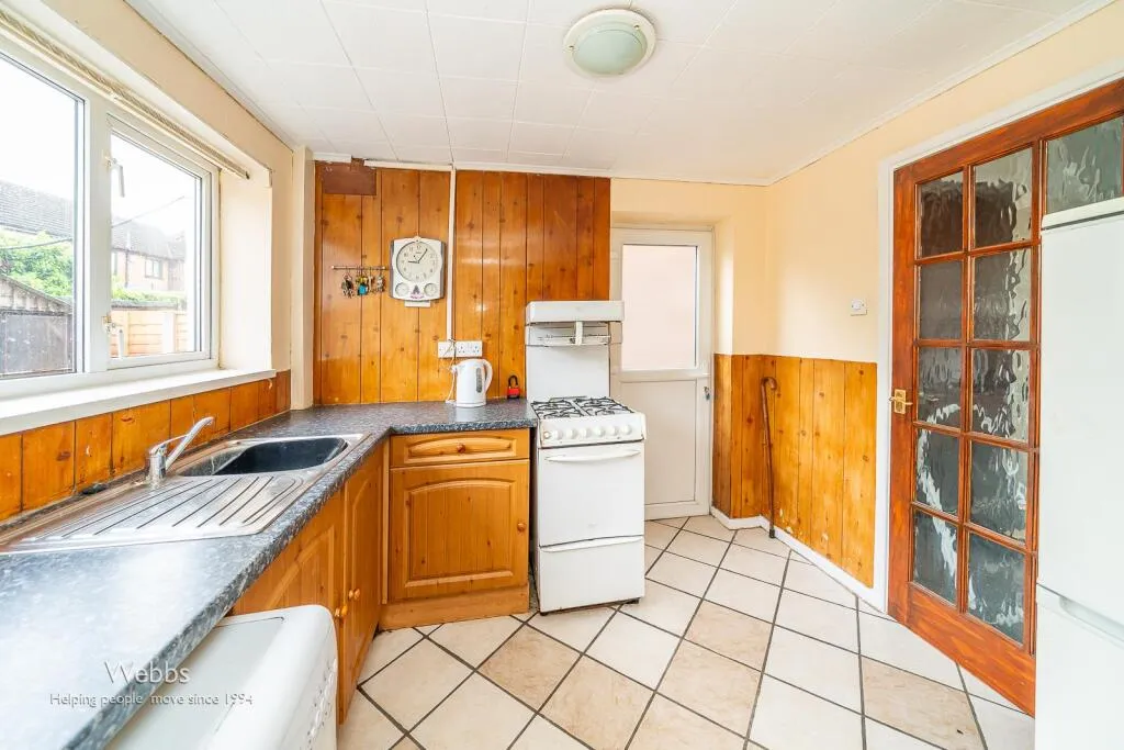 4 bed Semi-Detached