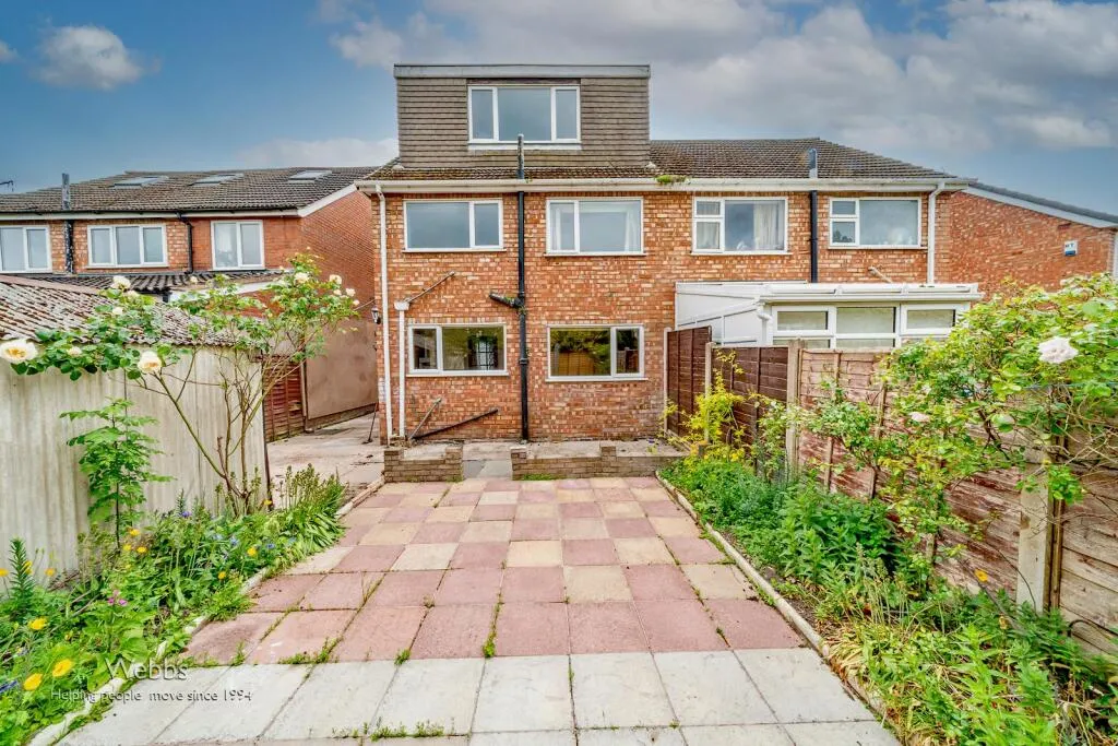4 bed Semi-Detached
