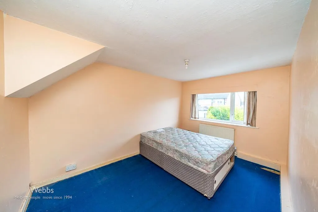 4 bed Semi-Detached