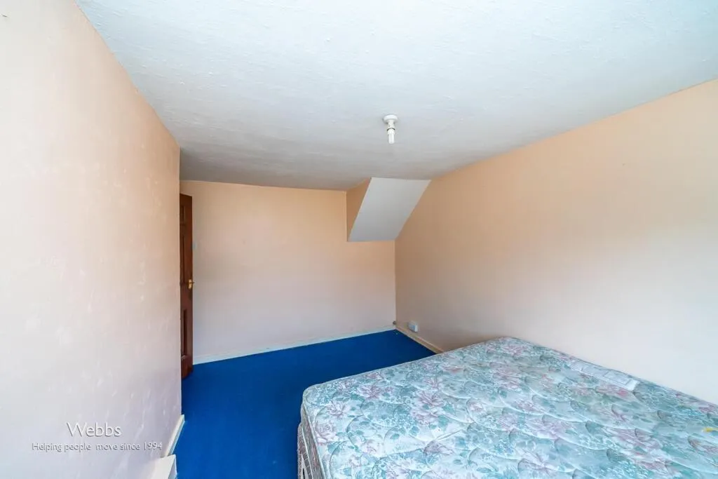 4 bed Semi-Detached