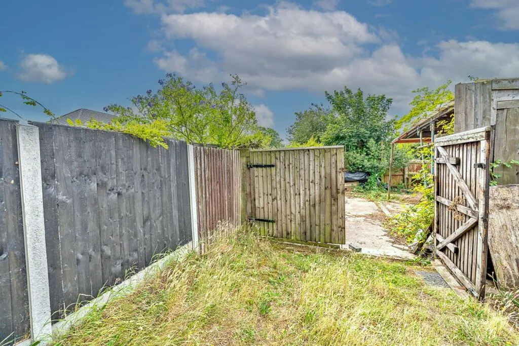 3 bed Semi-Detached