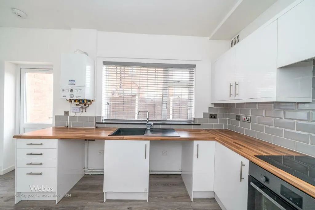 3 bed Semi-Detached