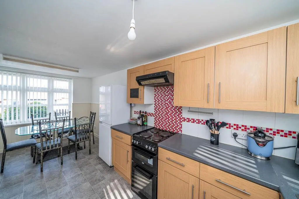 3 bed Terraced