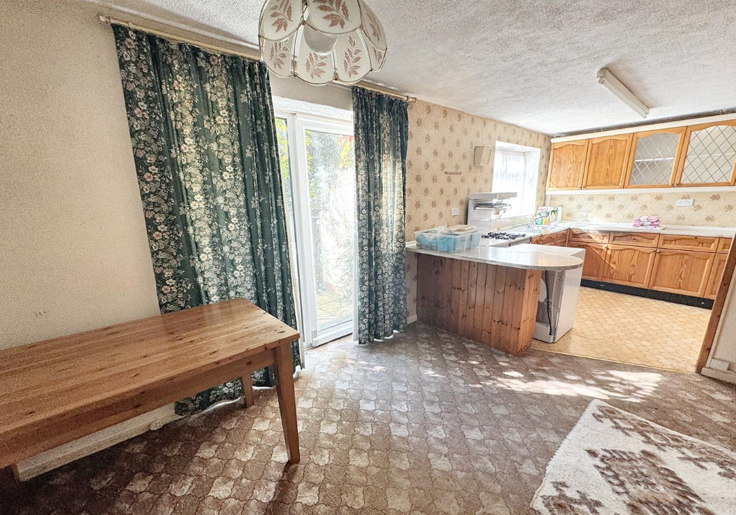 3 bed Semi-Detached