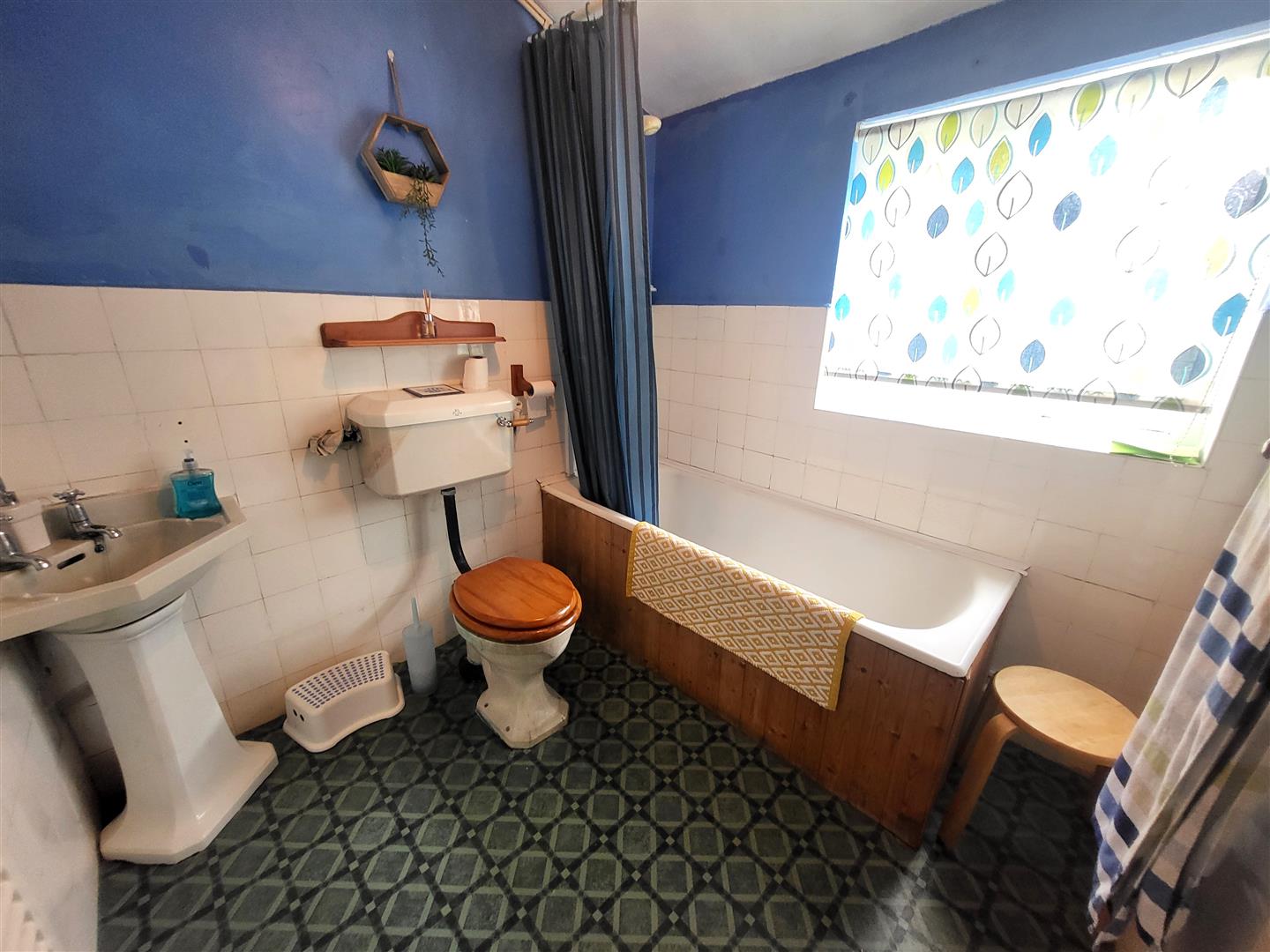 2 bed Detached Bungalow
