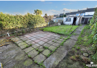 4 bed Terraced