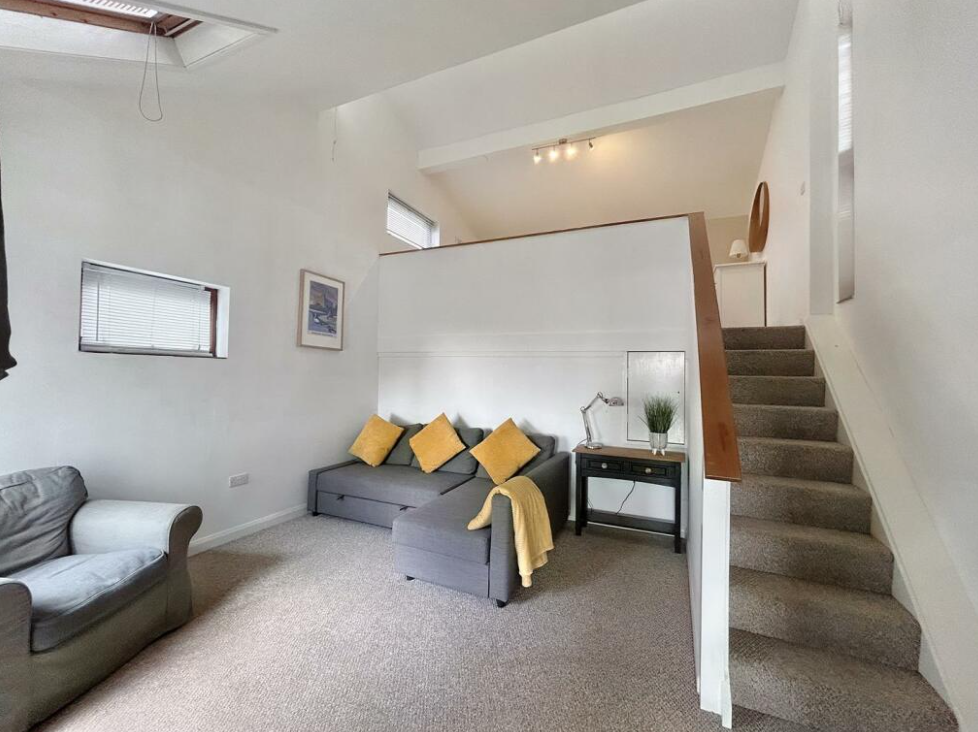 4 bed Detached Bungalow