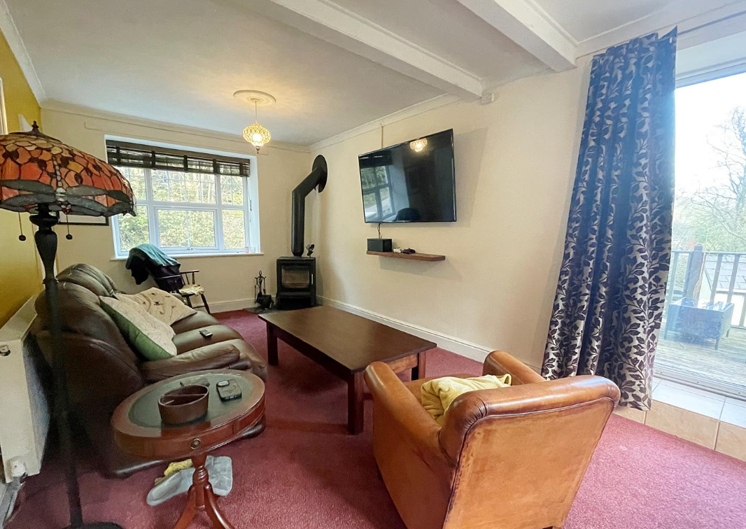 4 bed Detached