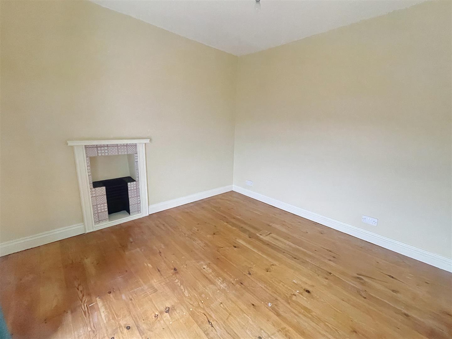 5 bed Terraced