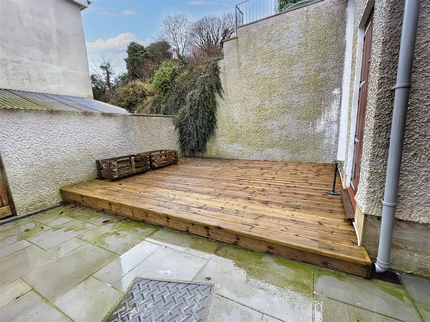 5 bed Terraced