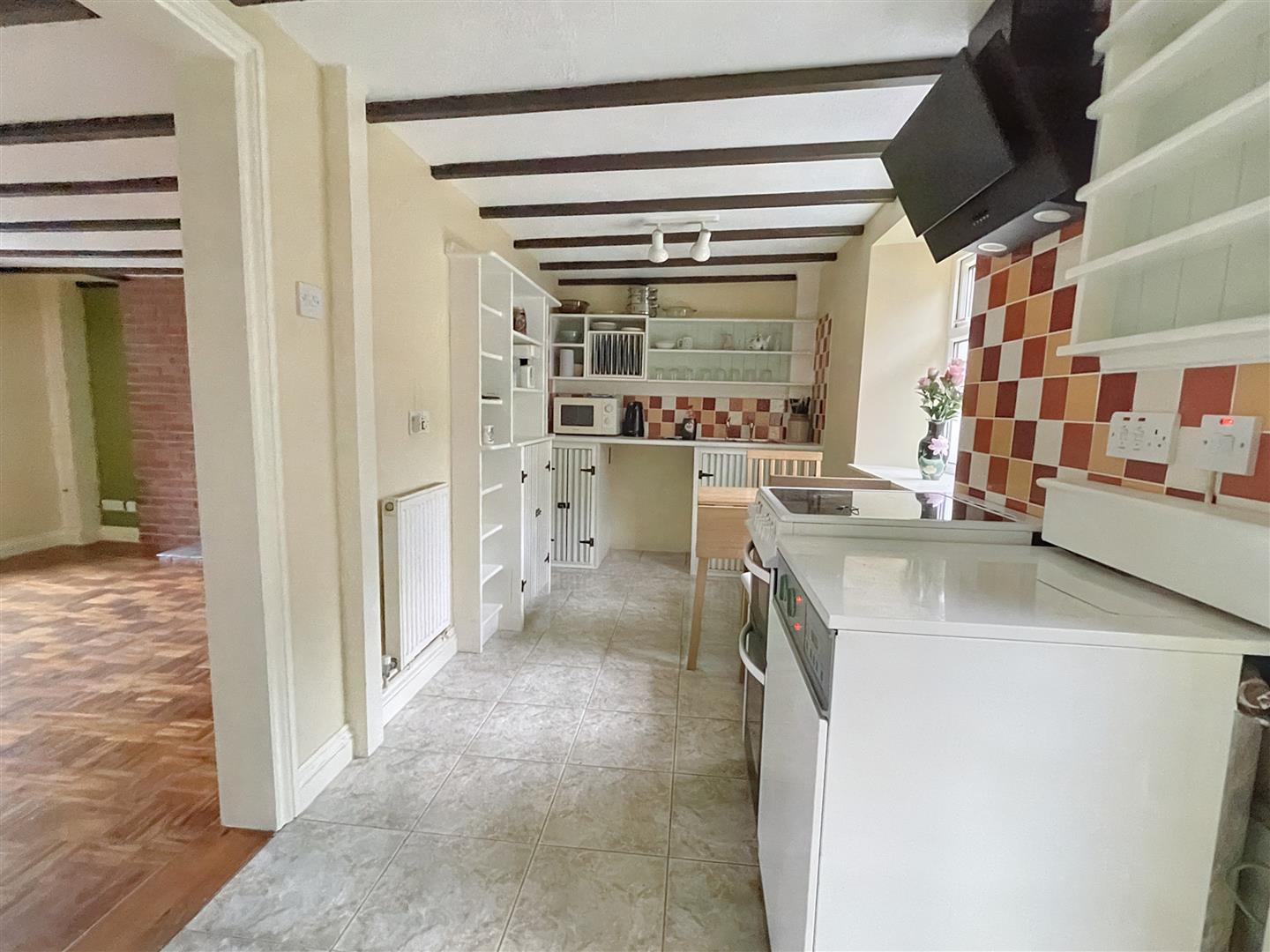 5 bed Terraced