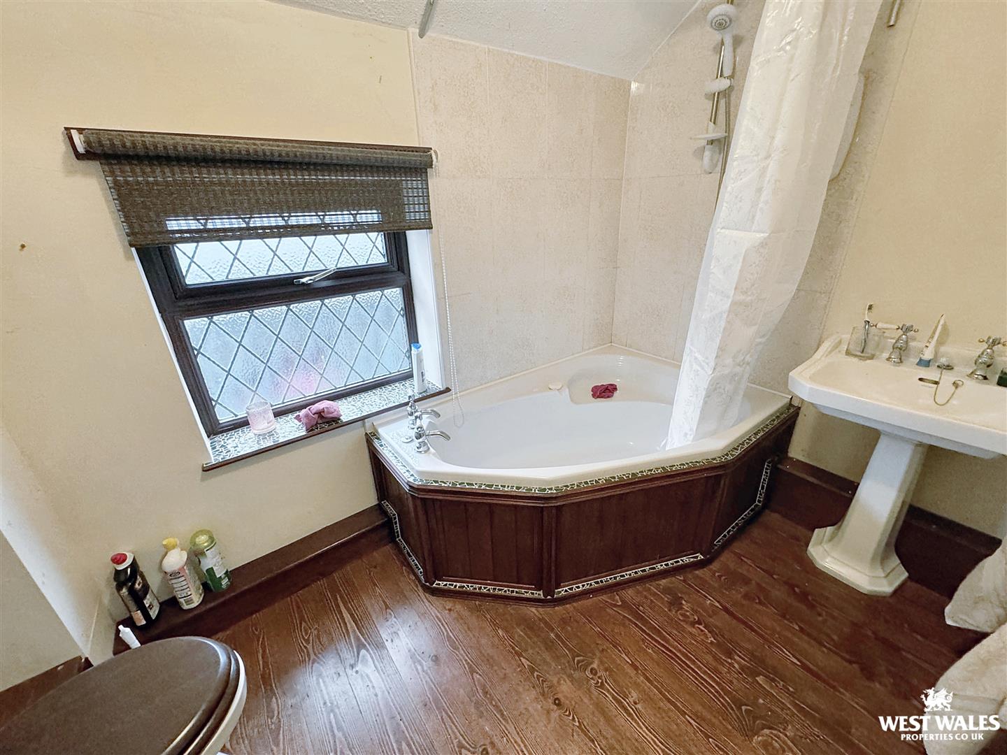 5 bed Terraced