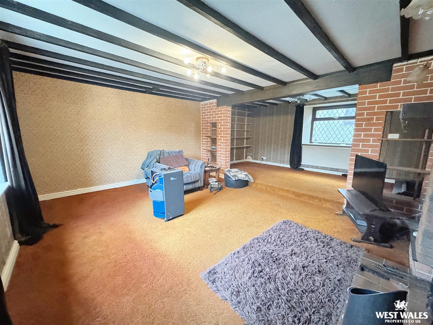 5 bed Terraced