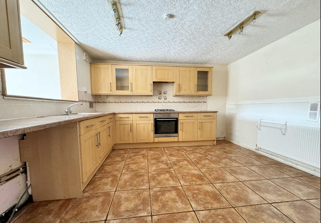 3 bed Terraced