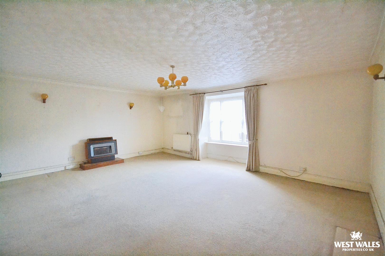 3 bed Terraced