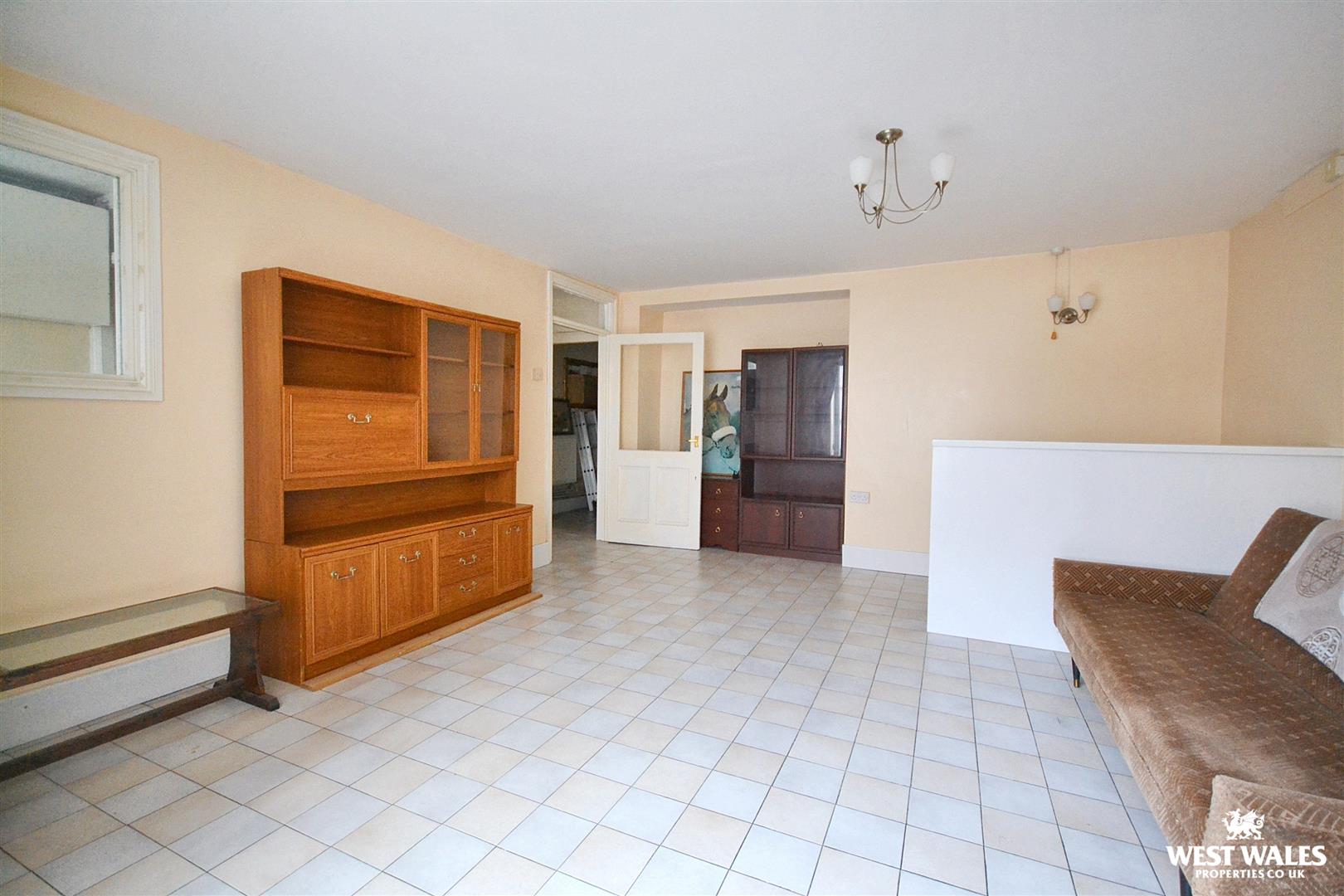 3 bed Terraced