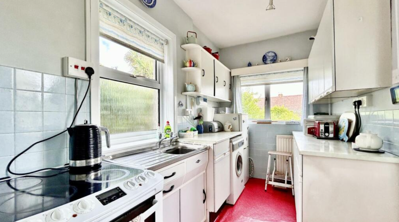 3 bed Detached Bungalow