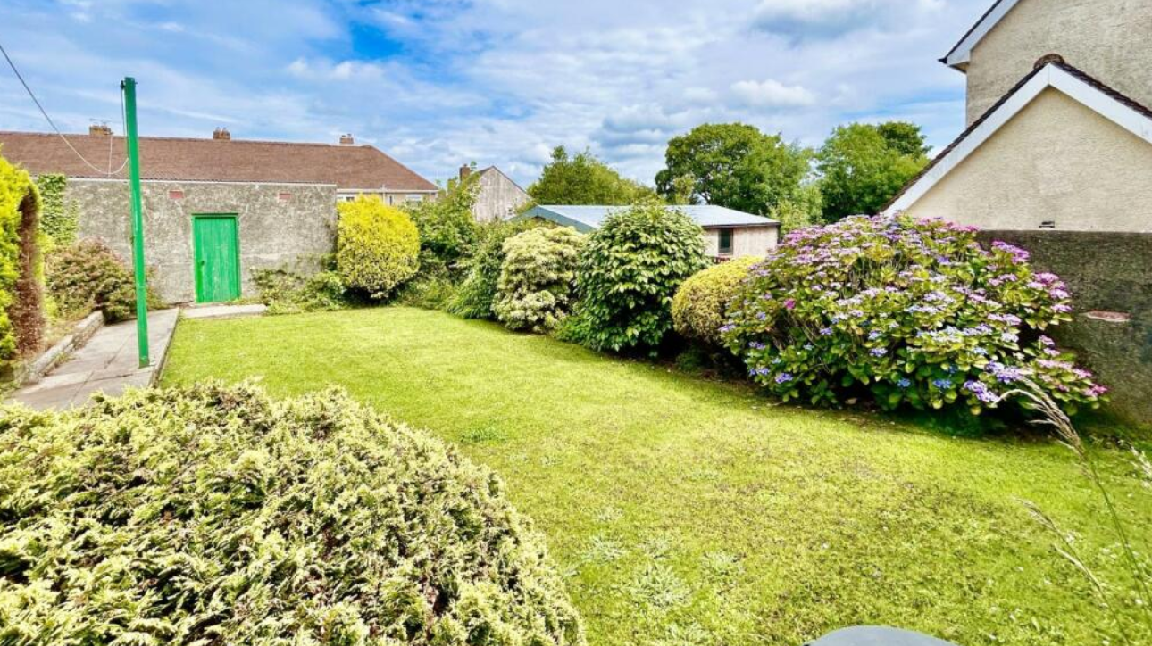 3 bed Detached Bungalow