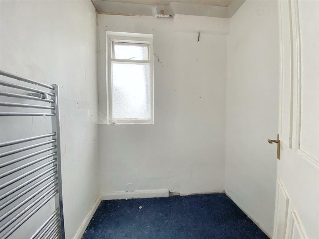 12 bed End of Terrace
