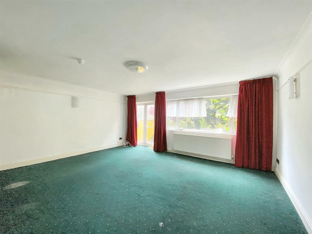 12 bed End of Terrace