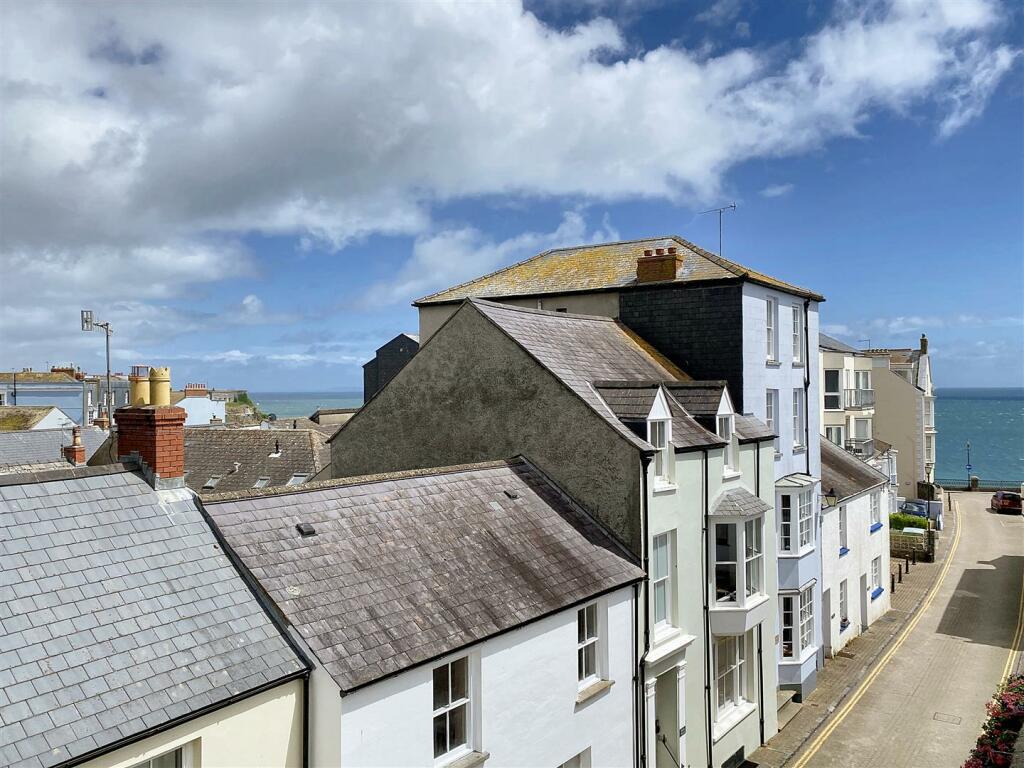 12 bed End of Terrace