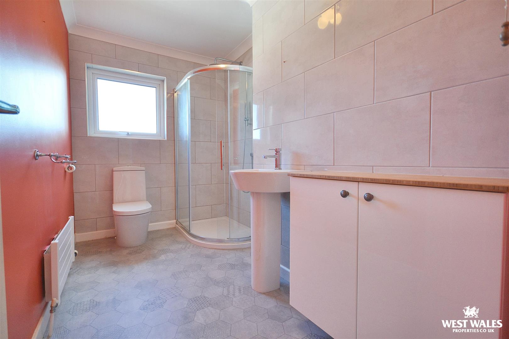 4 bed Detached Bungalow