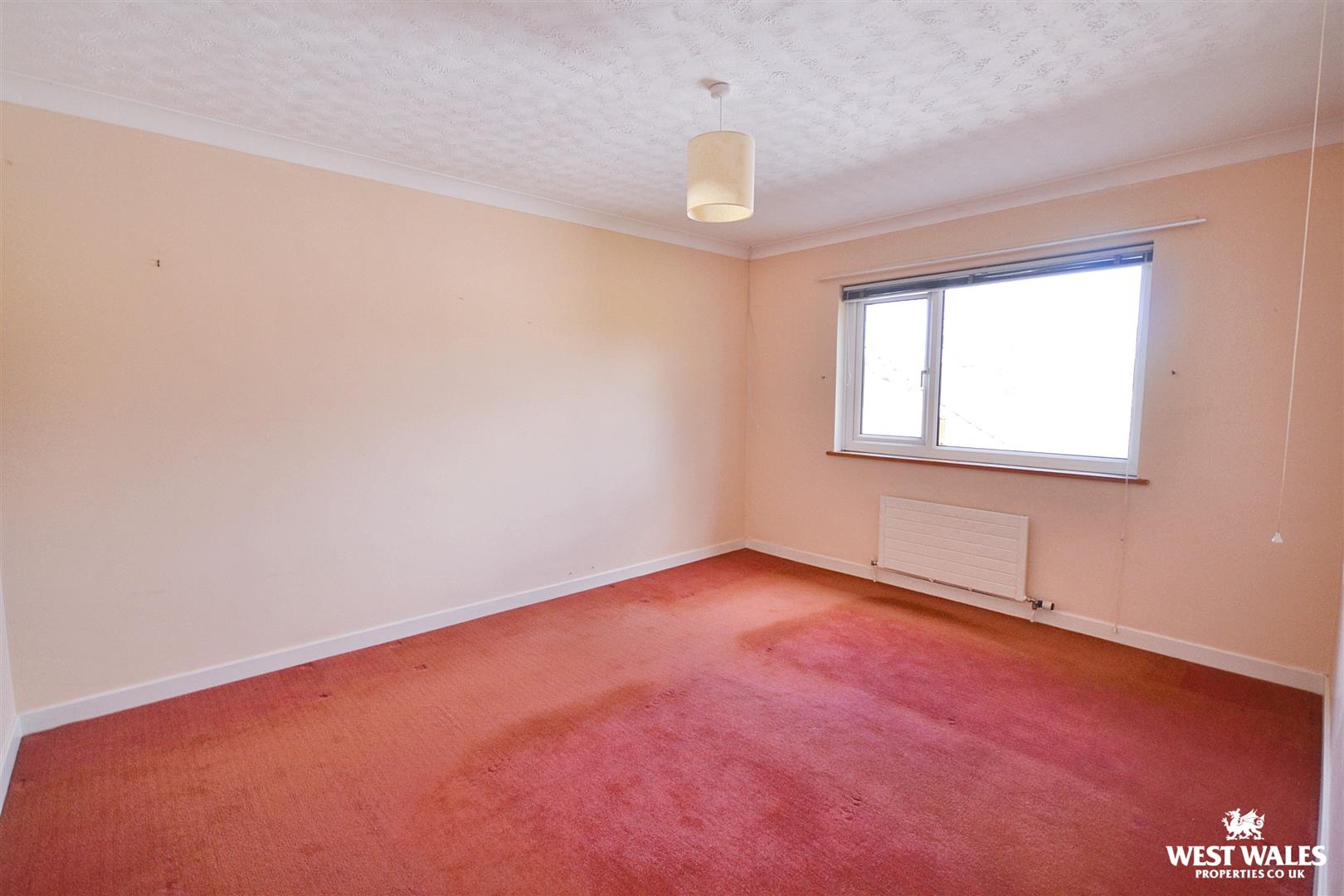 4 bed Detached Bungalow