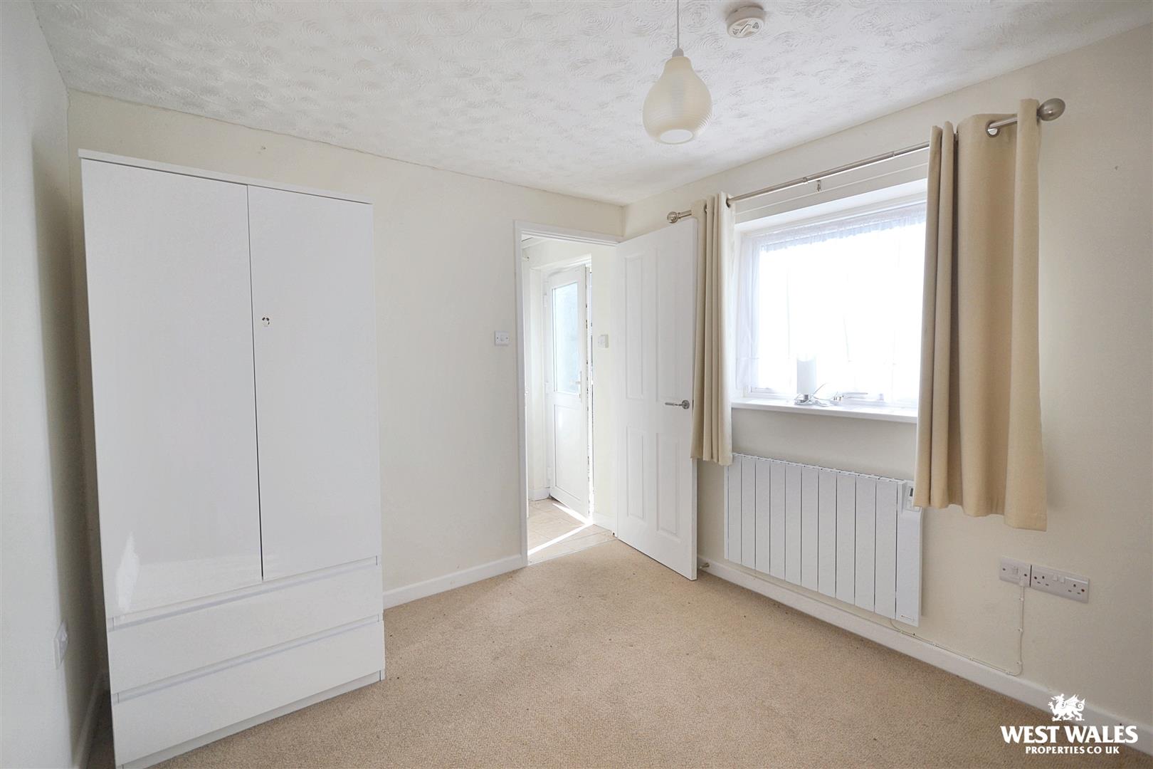 4 bed Detached Bungalow
