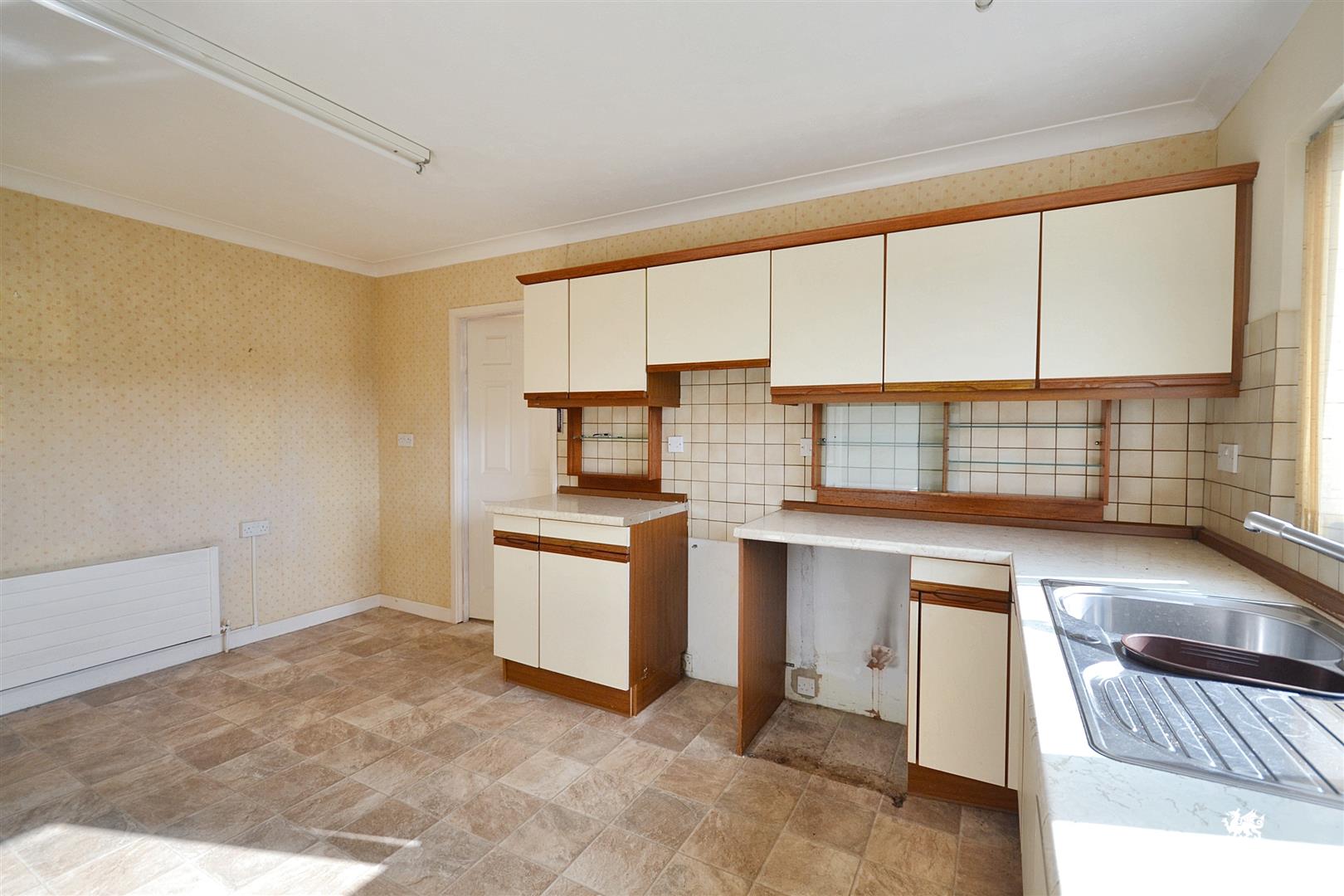 4 bed Detached Bungalow