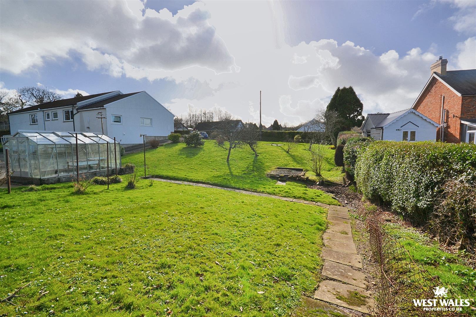 4 bed Detached Bungalow