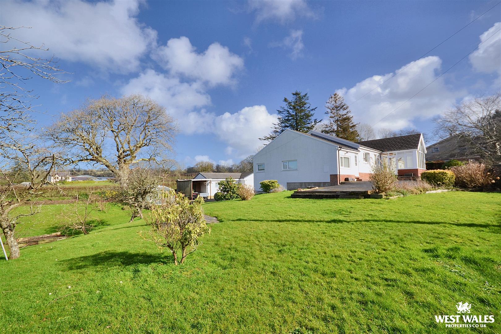 4 bed Detached Bungalow