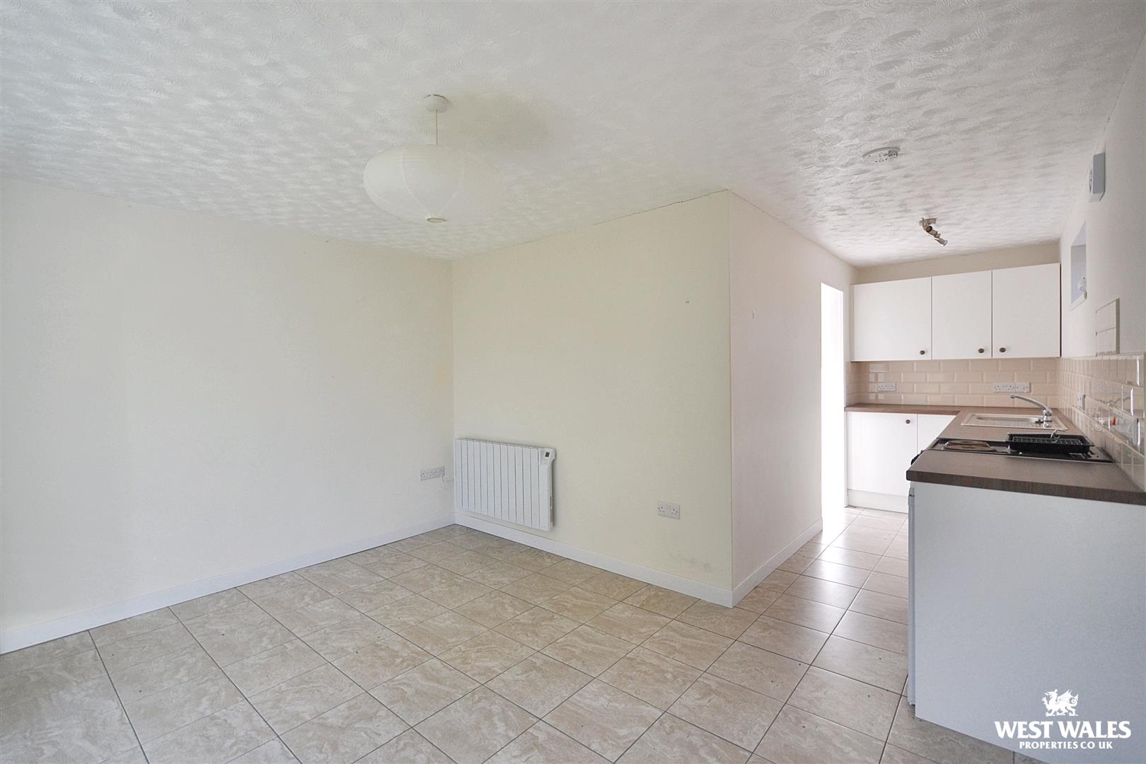 4 bed Detached Bungalow