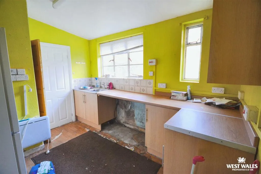 3 bed Semi-Detached