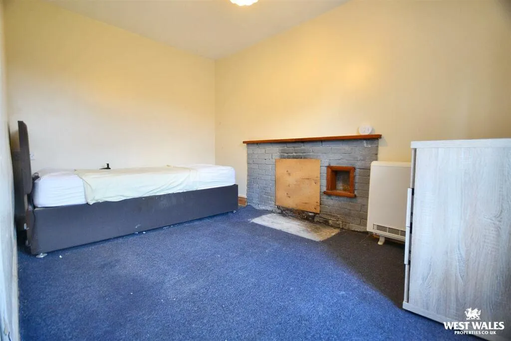 3 bed Semi-Detached