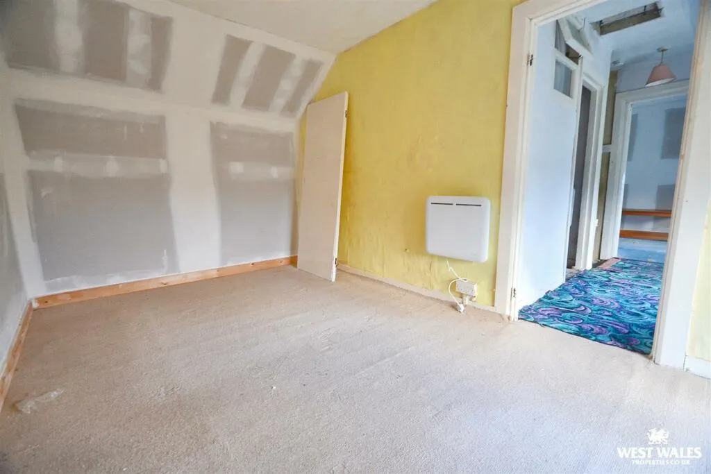 3 bed Semi-Detached